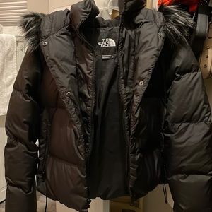 The North Face cropped puffer size S